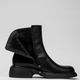 Women's leather shoes