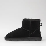 Women's leather boots with insulation