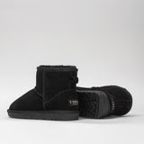Women's leather boots with insulation