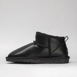 Women's leather boots with insulation