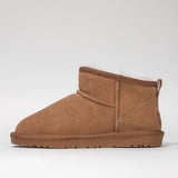 Women's leather boots with insulation