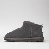Women's leather boots with insulation