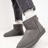 Women's leather boots with insulation