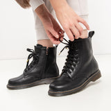 Women's leather boots with insulation