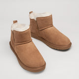 Men's leather boots with insulation