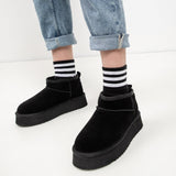 Women's leather boots with insulation