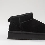 Women's leather boots with insulation