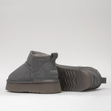 Women's leather shoes