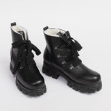 Women's leather boots with insulation