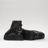 Women's leather boots with insulation
