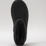 Women's leather boots with insulation