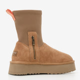 Women's leather boots with insulation