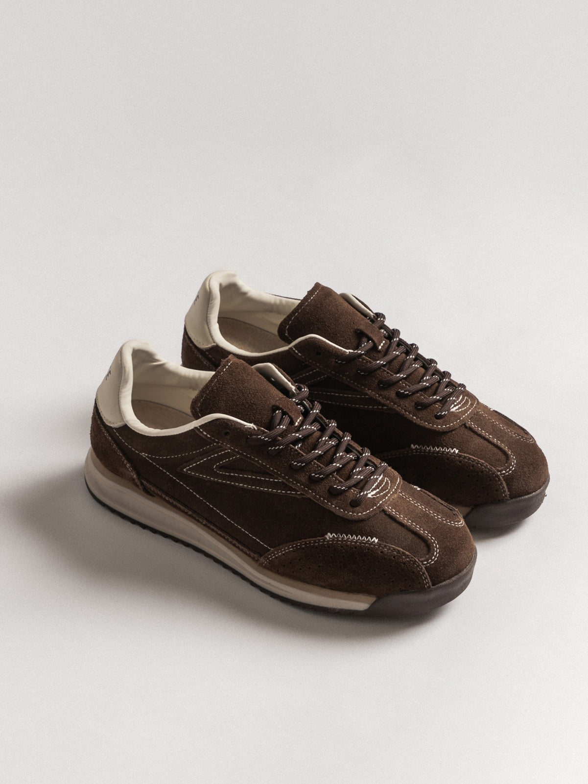 Leather casual shoes