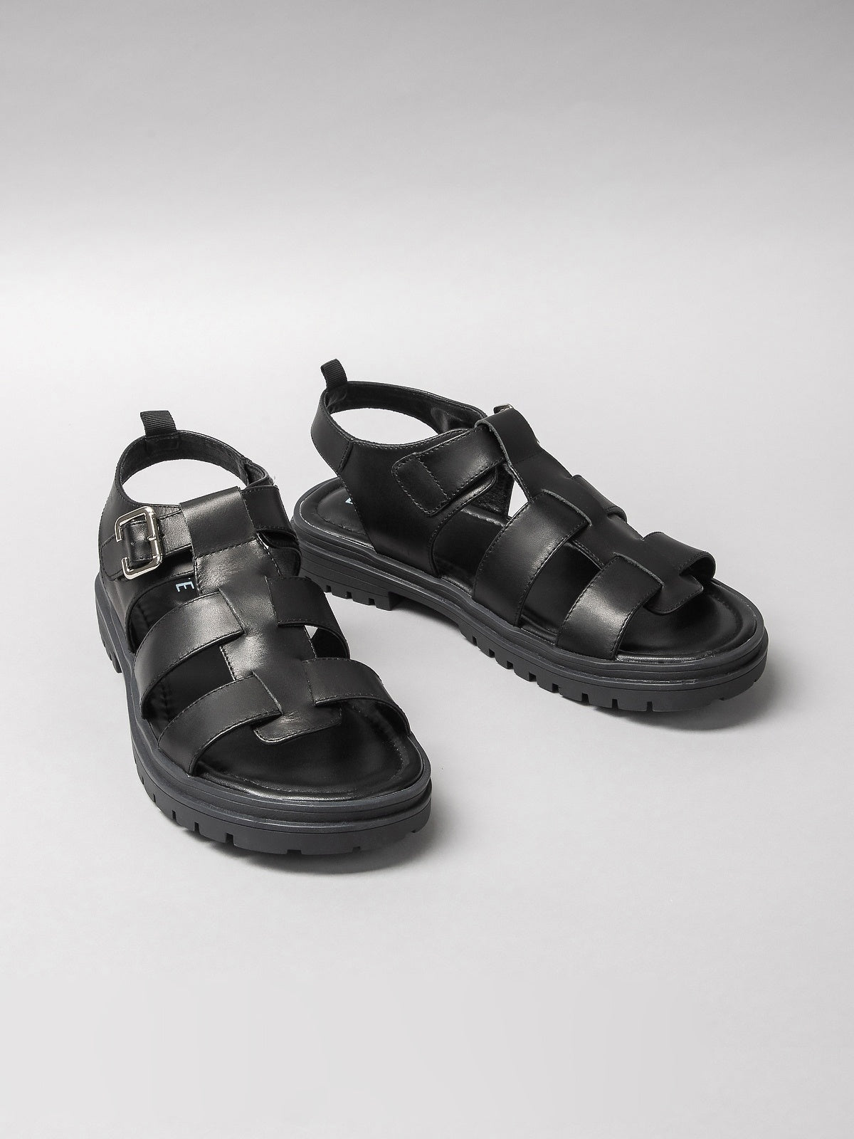 Women's leather sandals