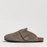 Leather clumps