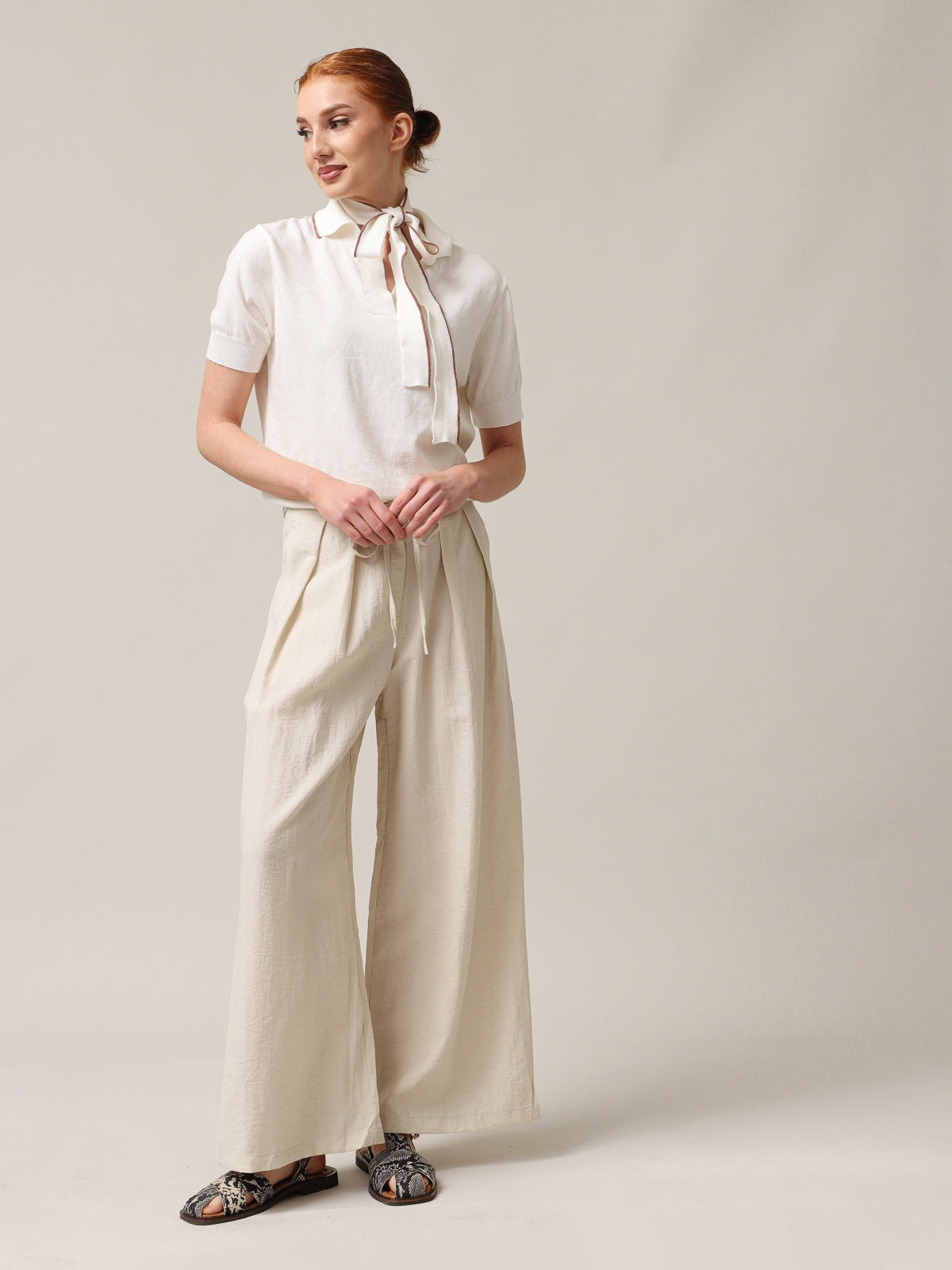 Women's casual trousers with linen