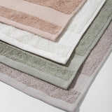 Cotton towel set in a basket - MIX (4 VNT, 30 x 50 cm)