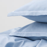 Satin bed linen set in 400 thread count cotton and tencel, 160x220 cm