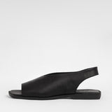 Women's leather slippers