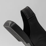 Women's leather slippers