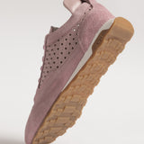 Women's casual shoes