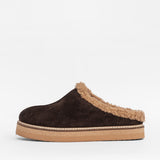 Women’s leather outdoor slippers with insulation