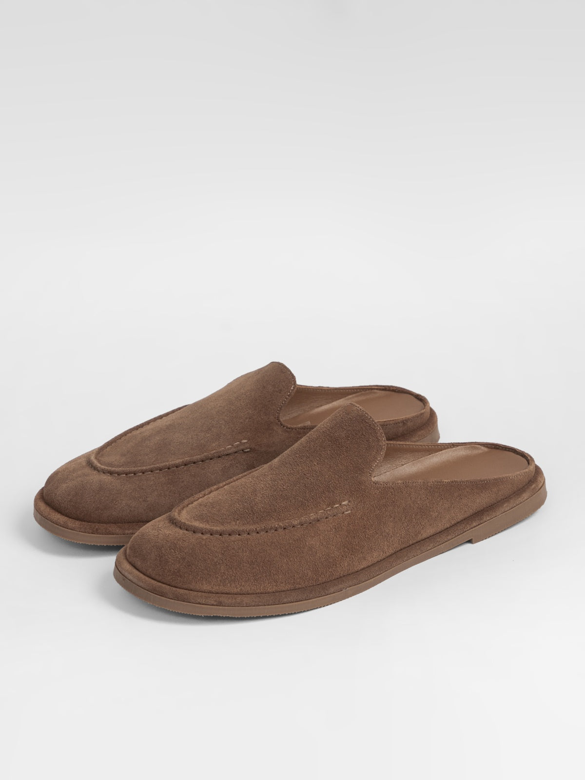 Women's leather clogs