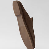Women's leather clogs