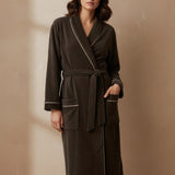 Rinkinys: chalatas ir didelis veliūrinis rankšluostis – 90 x 170 cm