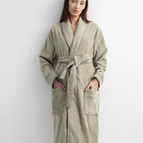 Set: velour shawl-collared dressing gown and cotton towels (3 VNT, 30x50, 50x90, 70x140)