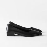 Women's leather shoes