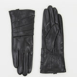 Women's leather gloves