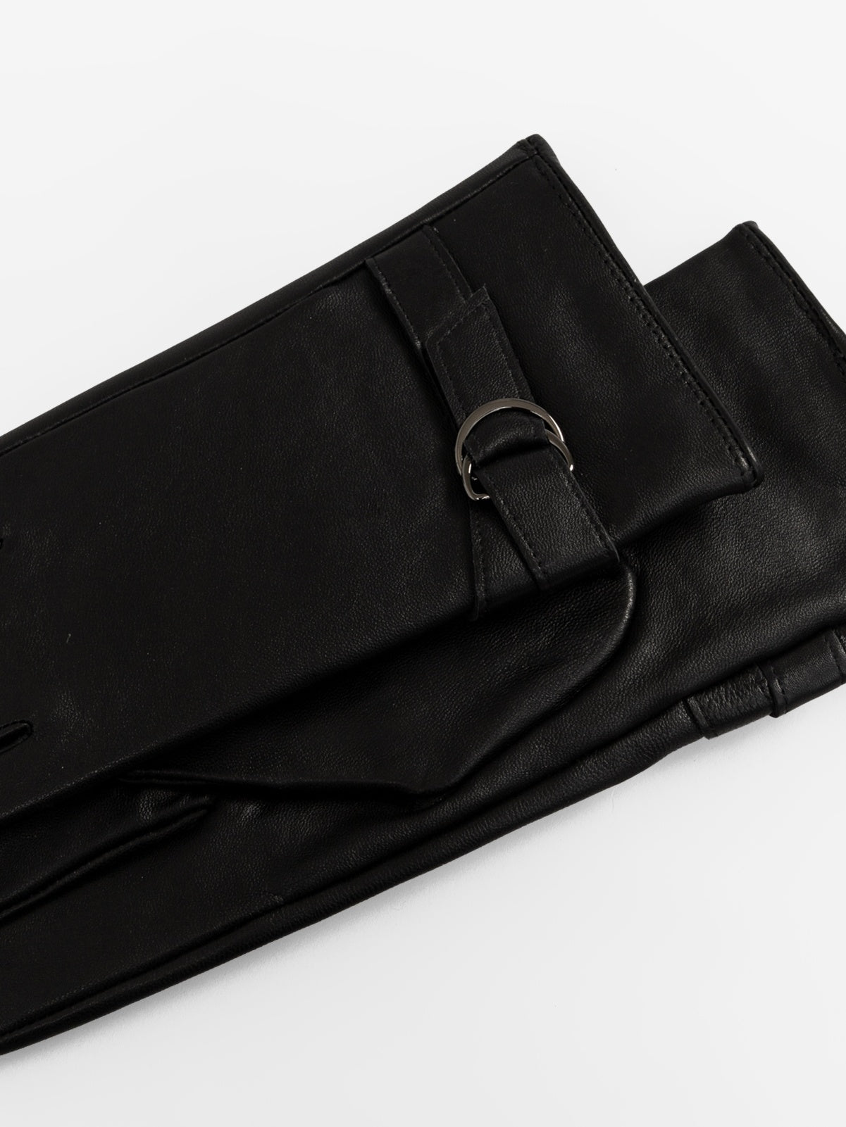Women's leather gloves