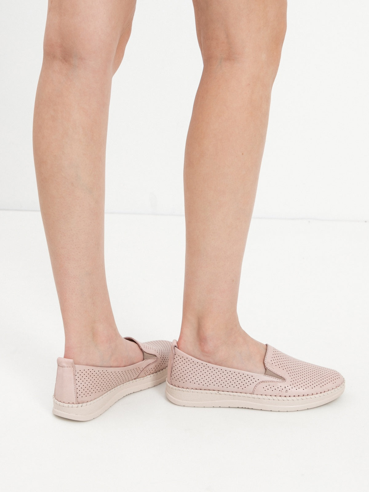 Women's shoes