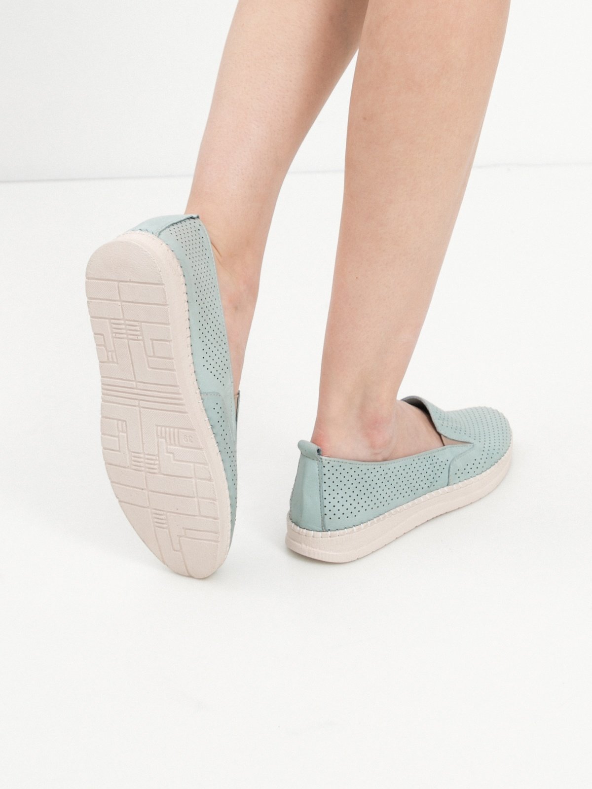 Women's shoes